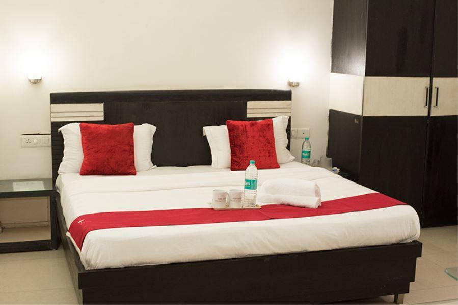 Aura Suites Gurgaon Exterior photo